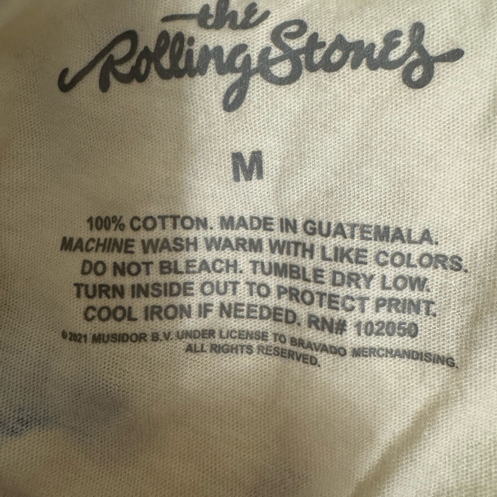 The Rolling Stones Cream Tee with Red and Blue Tongue Graphic - Picture 4 of 4